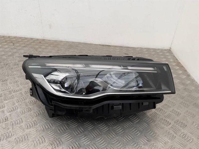 Фара правая Geely Emgrand (2021-2026)