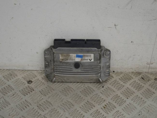 Блок управления двигателем Renault Megane 2 (2002-2008)