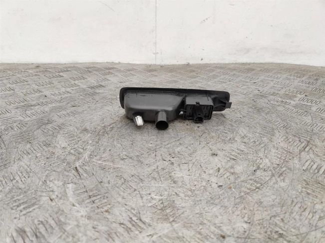 Кнопка стеклоподъемника заднего правого Renault Scenic 3 (2008-2015)