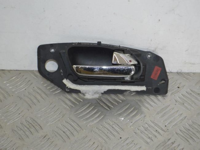 Ручка внутренняя передняя правая Peugeot 607 (2000-2009)