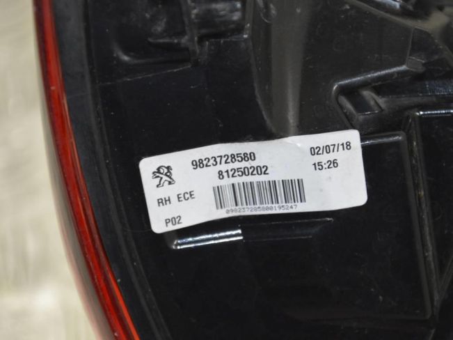 Фонарь задний правый Peugeot 308 (2013-2021)