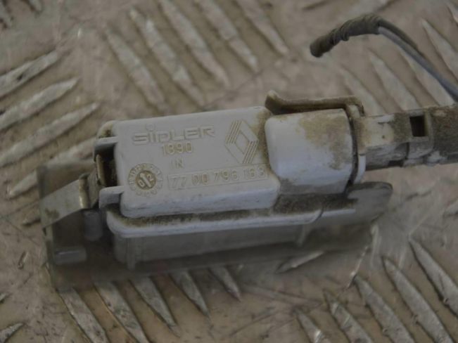 Подсветка номера Renault Laguna 2 (2001-2007)