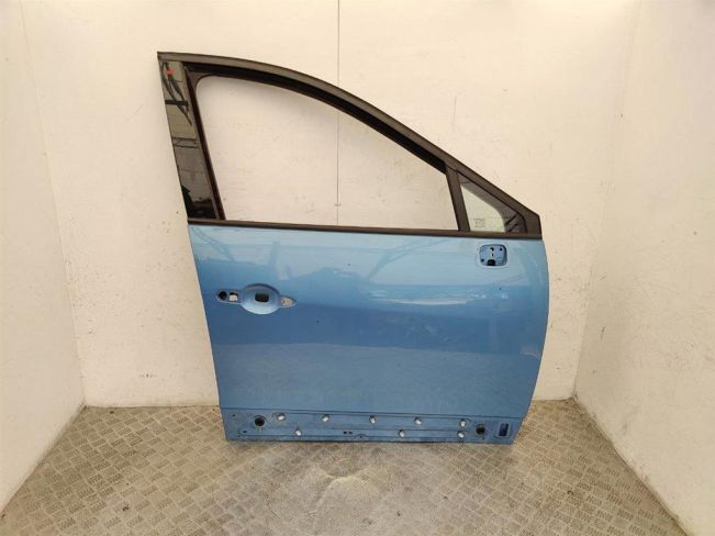 Дверь передняя правая Renault Scenic 3 (2008-2015)