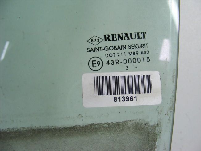 Стекло двери задней левой Renault Megane 2 (2002-2008)