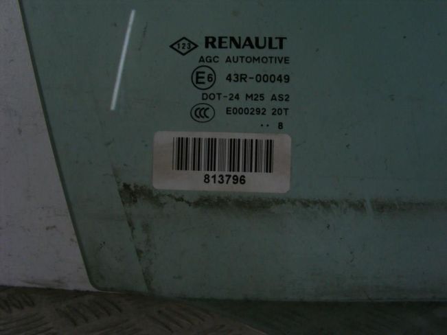 Стекло двери передней правой Renault Laguna 3 (2007-2015)