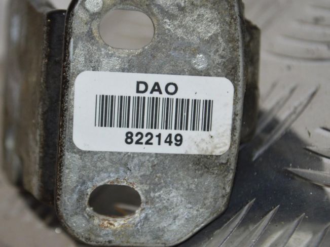 Петля двери Land-Rover Range Rover Sport 1 (2005-2013)