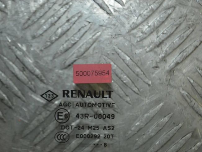 Стекло двери передней правой Renault Laguna 3 (2007-2015)