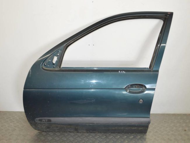 Дверь передняя левая Renault Megane 1 (1996-2002)
