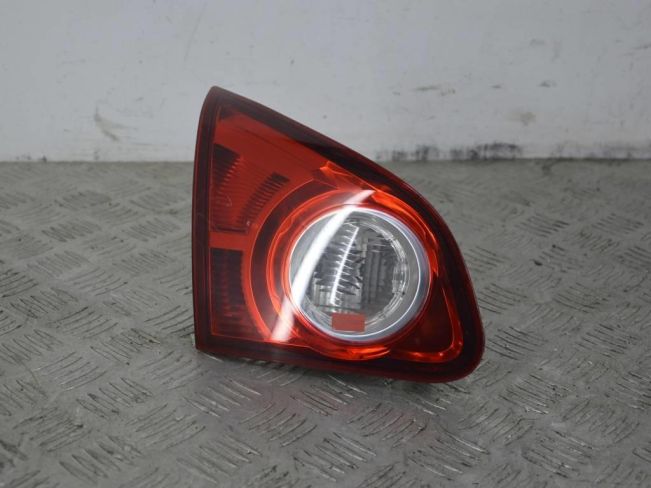 Фонарь крышки багажника левый Nissan Qashqai (J10) (2006-2014)