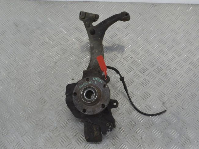 Кулак поворотный левый Audi A4 (1994-2000)