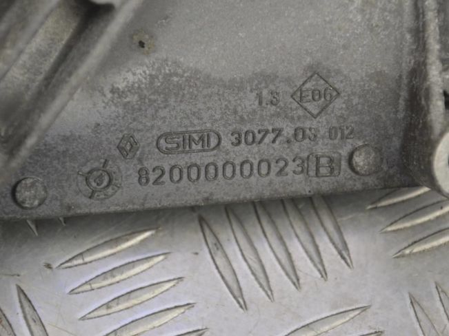 Кронштейн КПП Renault Laguna 2 (2001-2007)