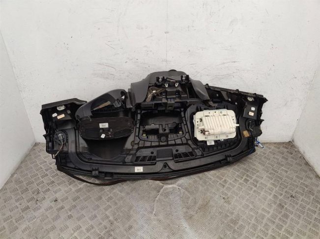 Панель передняя салона (торпедо) Renault Megane 3 (2009-2016)