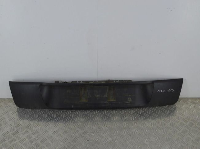 Накладка двери (крышки) багажника Renault Scenic 2 (2003-2009)
