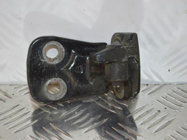 Петля двери Land-Rover Range Rover Sport 1 (2005-2013)