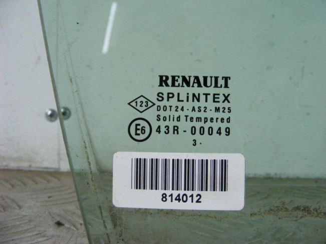Форточка передняя правая Renault Scenic 2 (2003-2009)