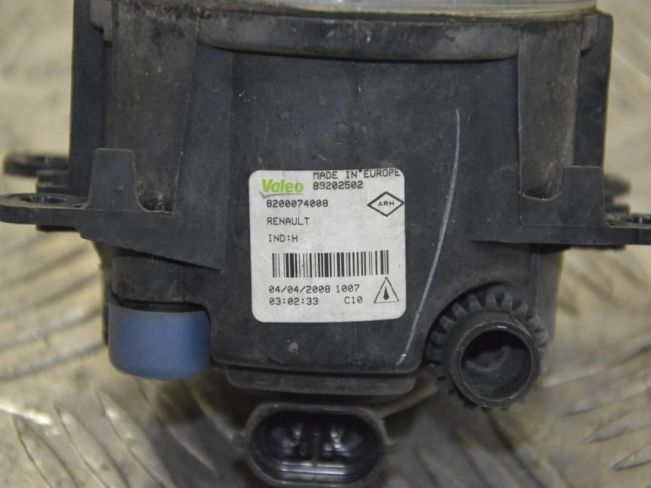 Фара противотуманная левая Renault Scenic 2 (2003-2009)