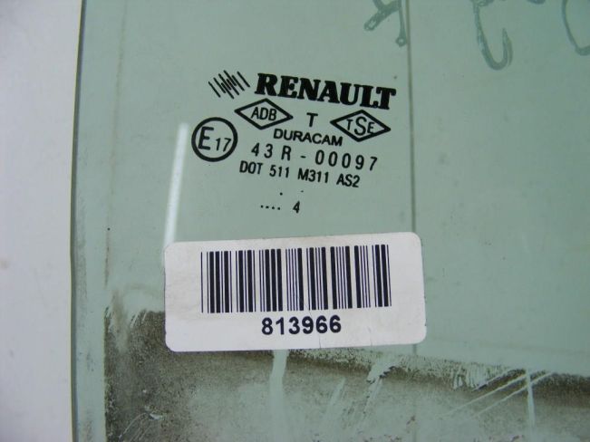 Стекло двери задней правой Renault Megane 2 (2002-2008)