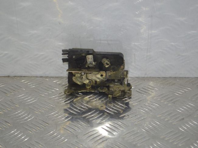 Замок двери задней правой Renault 19 (1992-2000)
