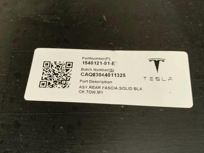 Бампер задний Tesla Model Y (2020-2023)