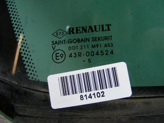 Форточка задняя правая Renault Megane 3 (2009-2016)