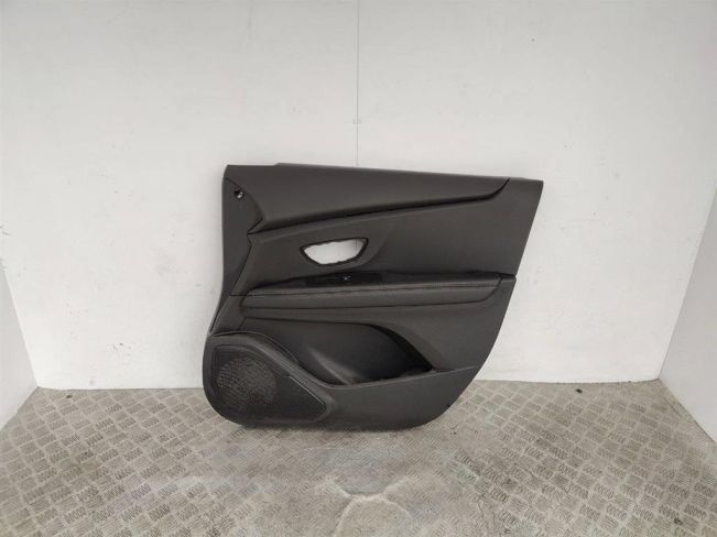 Обшивка двери передней правой (дверная карта) Renault Scenic 4 (2016-2021)