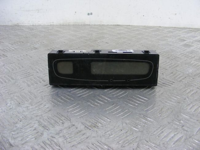 Часы Renault Laguna 2 (2001-2007)