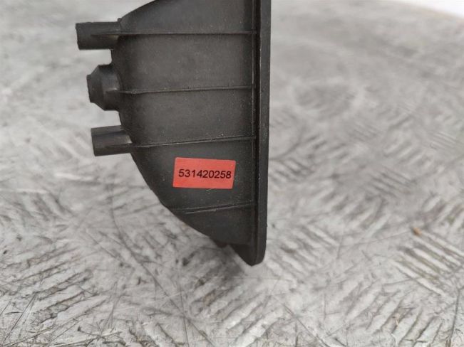 Кнопка стеклоподъемника заднего правого Renault Megane 2 (2002-2008)
