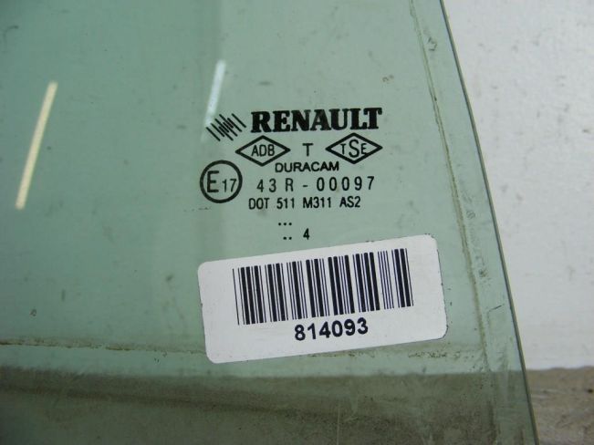 Форточка задняя правая Renault Megane 2 (2002-2008)