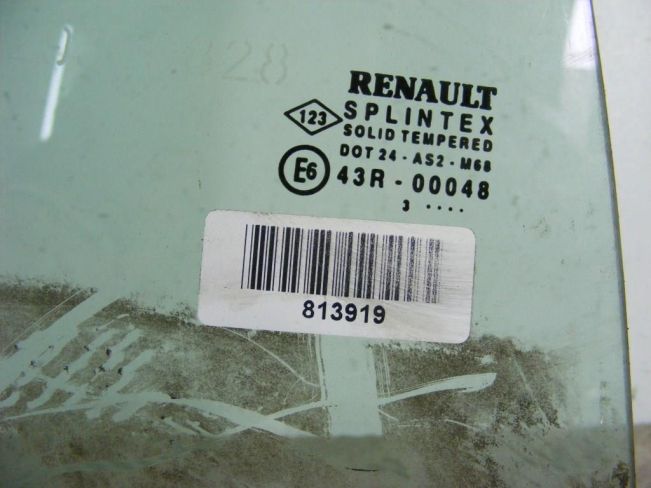 Стекло двери задней правой Renault Scenic 2 (2003-2009)