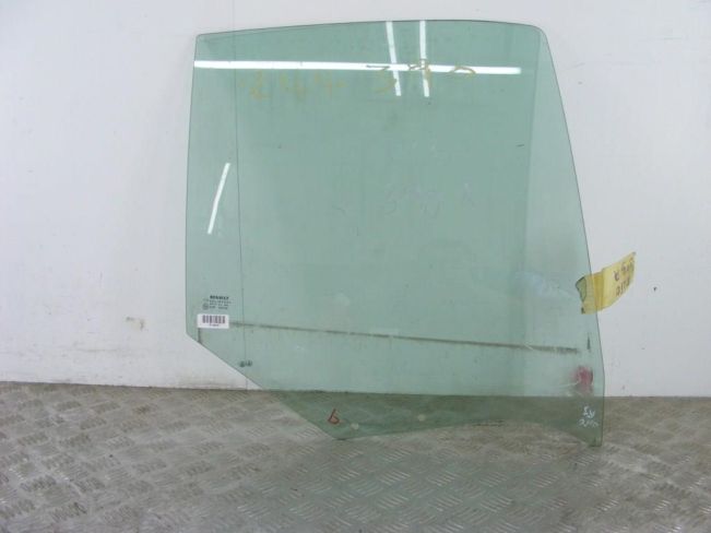 Стекло двери задней правой Renault Clio 2 (1998-2005)