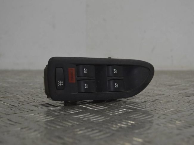 Блок управления стеклоподъемниками Renault Laguna 2 (2001-2007)
