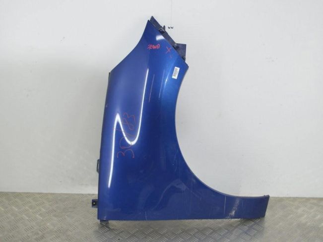 Крыло переднее правое Renault Scenic 3 (2008-2015)