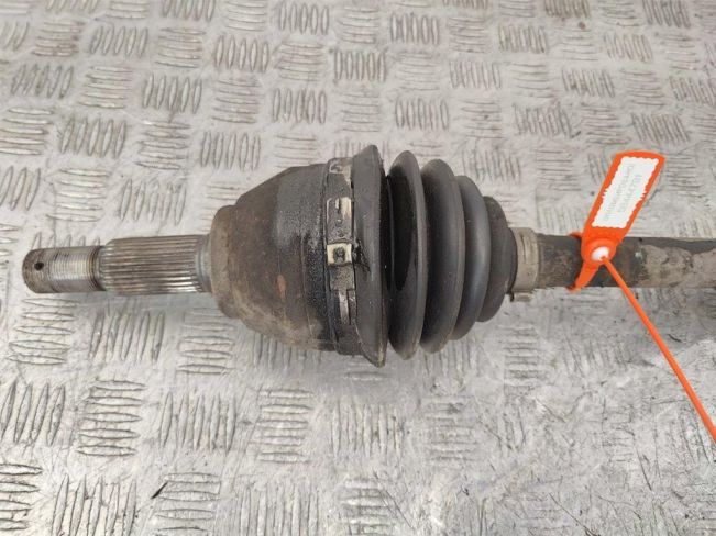 Полуось передняя левая (приводной вал, ШРУС) Nissan Juke (2010-2019)