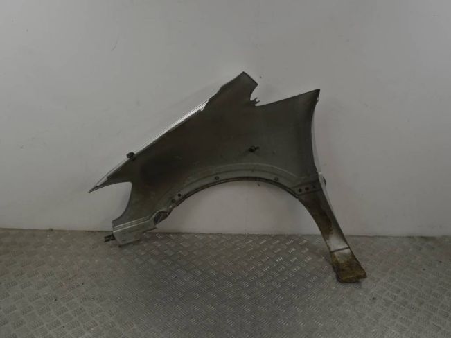Крыло переднее правое Opel Zafira A (1999-2005)
