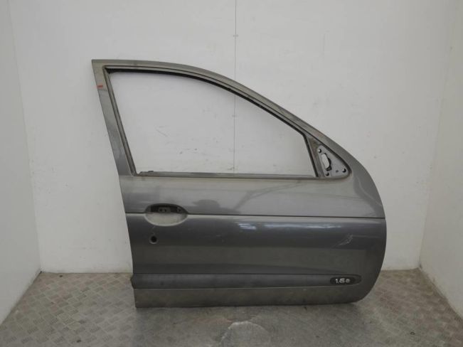 Дверь передняя правая Renault Megane 1 (1996-2002)