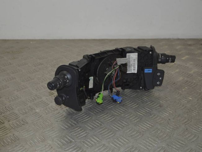 Переключатель подрулевой (стрекоза) Renault Scenic 2 (2003-2009)