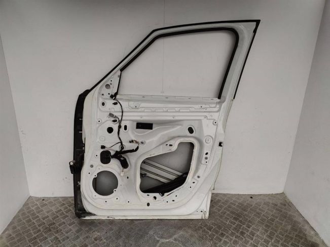 Дверь передняя правая Renault Scenic 4 (2016-2021)