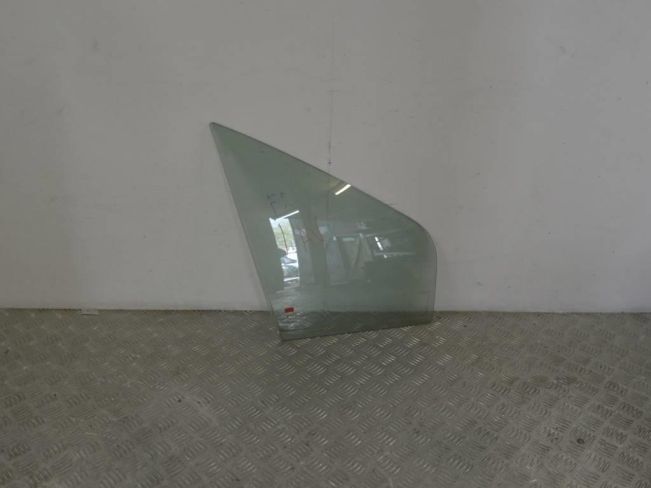 Стекло двери передней правой Renault Scenic 1 (1996-2003)
