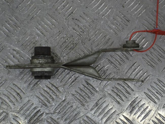 Кронштейн двигателя Renault Laguna 2 (2001-2007)