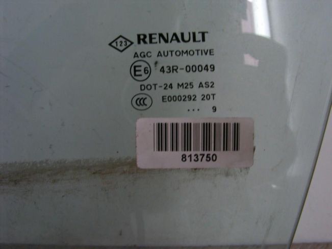 Стекло двери передней левой Renault Scenic 3 (2008-2015)