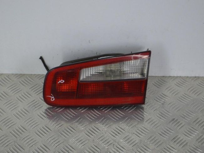Фонарь крышки багажника правый Renault Laguna 2 (2001-2007)