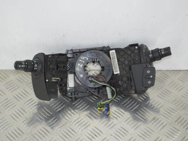 Переключатель дворников Renault Scenic 2 (2003-2009)