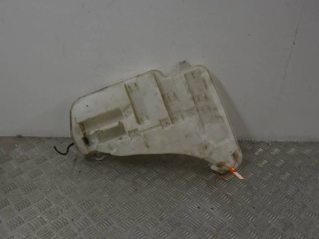 Бачок омывателя BMW 6 F06/F12/F13 (2011-2018)