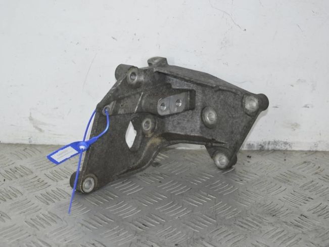 Кронштейн КПП Nissan Qashqai (J10) (2006-2014)
