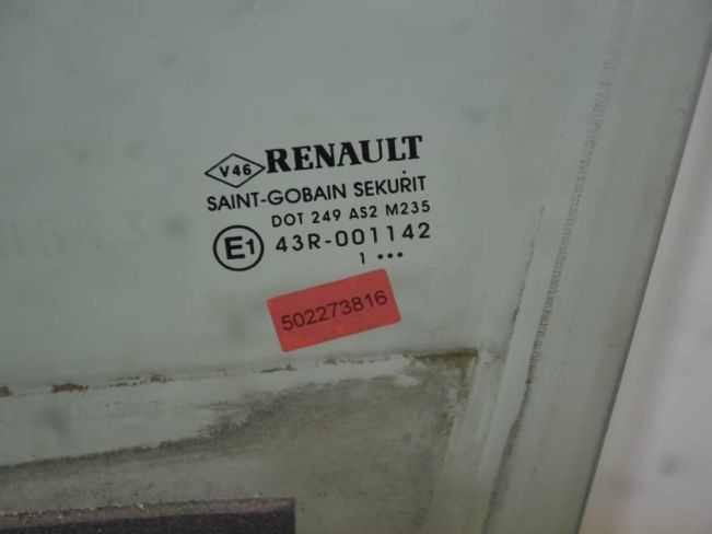 Стекло двери передней левой Renault Megane 3 (2009-2016)