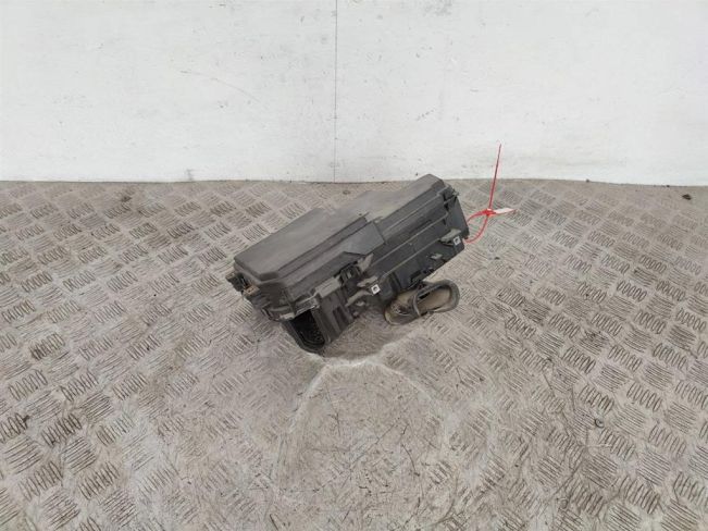 Короб предохранителей Renault Scenic 4 (2016-2021)