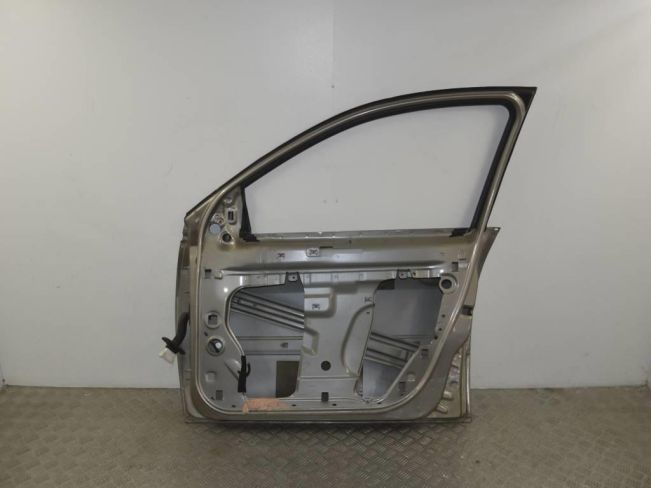 Дверь передняя правая Renault Megane 2 (2002-2008)