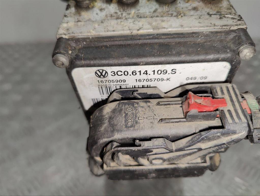 Блок ABS Volkswagen Passat B6 (2005-2010)