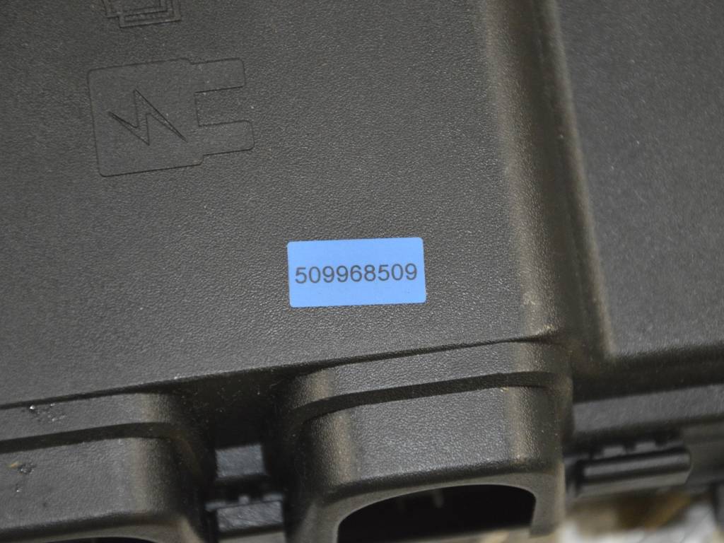 Блок предохранителей Ford Kuga (2019-2023)