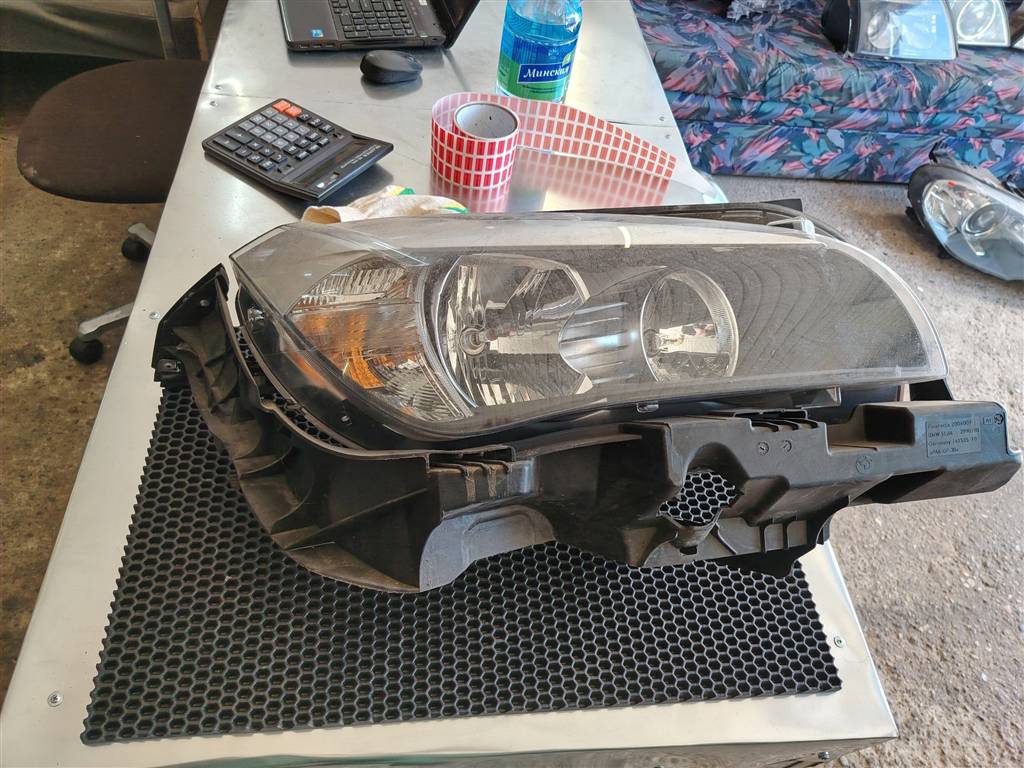 Фара правая BMW X1 E84 (2009-2015)